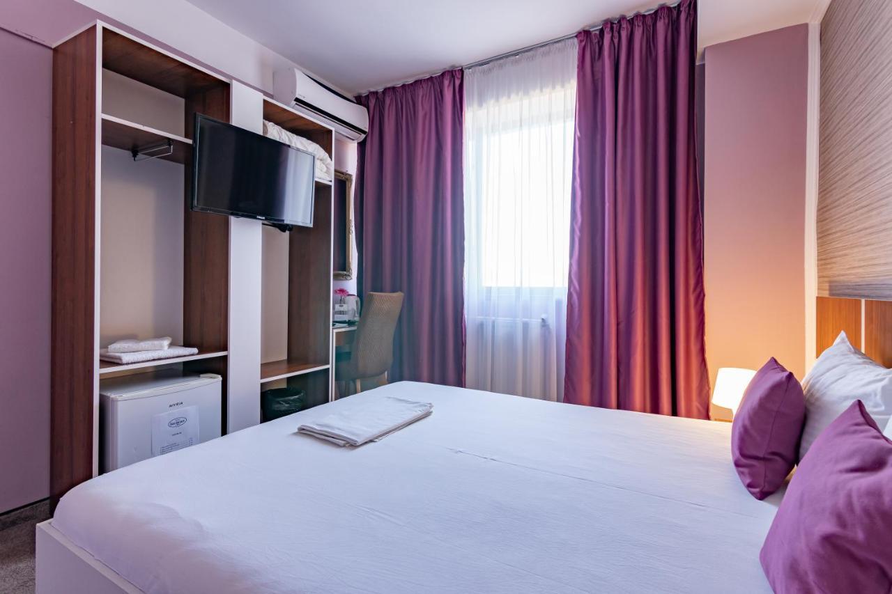 Hotel Bordeaux Galaţi Exteriér fotografie