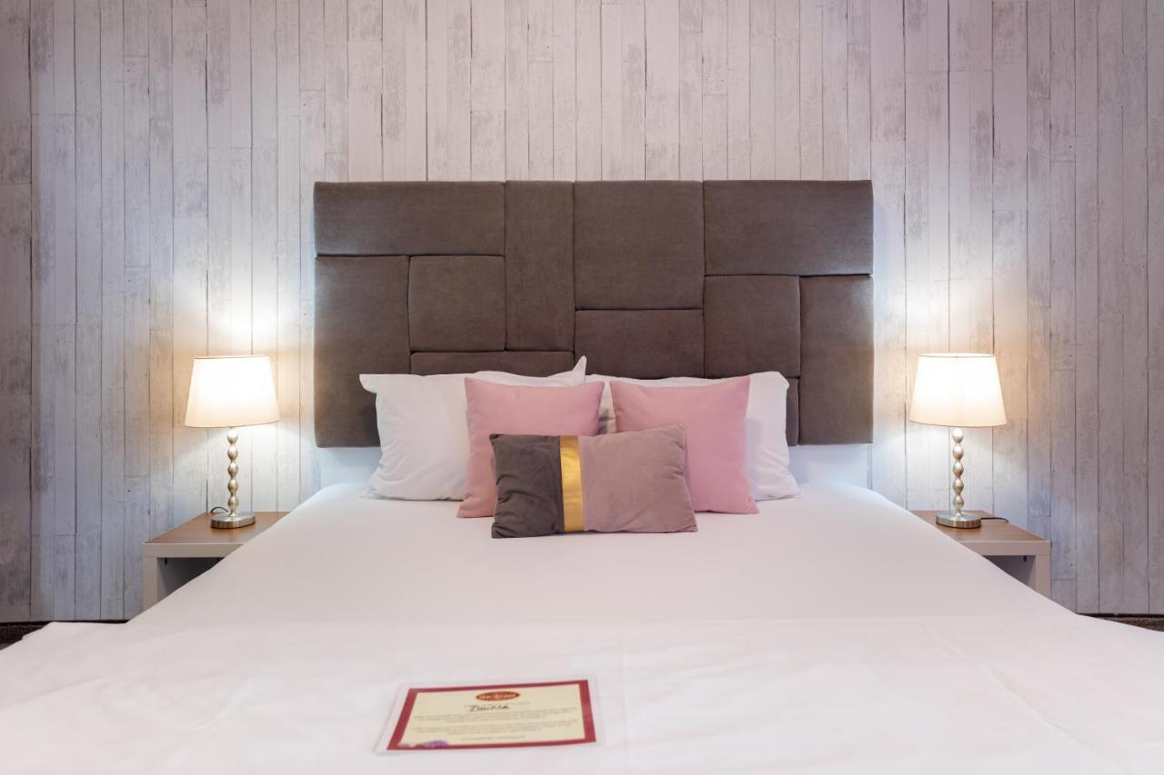 Hotel Bordeaux Galaţi Exteriér fotografie