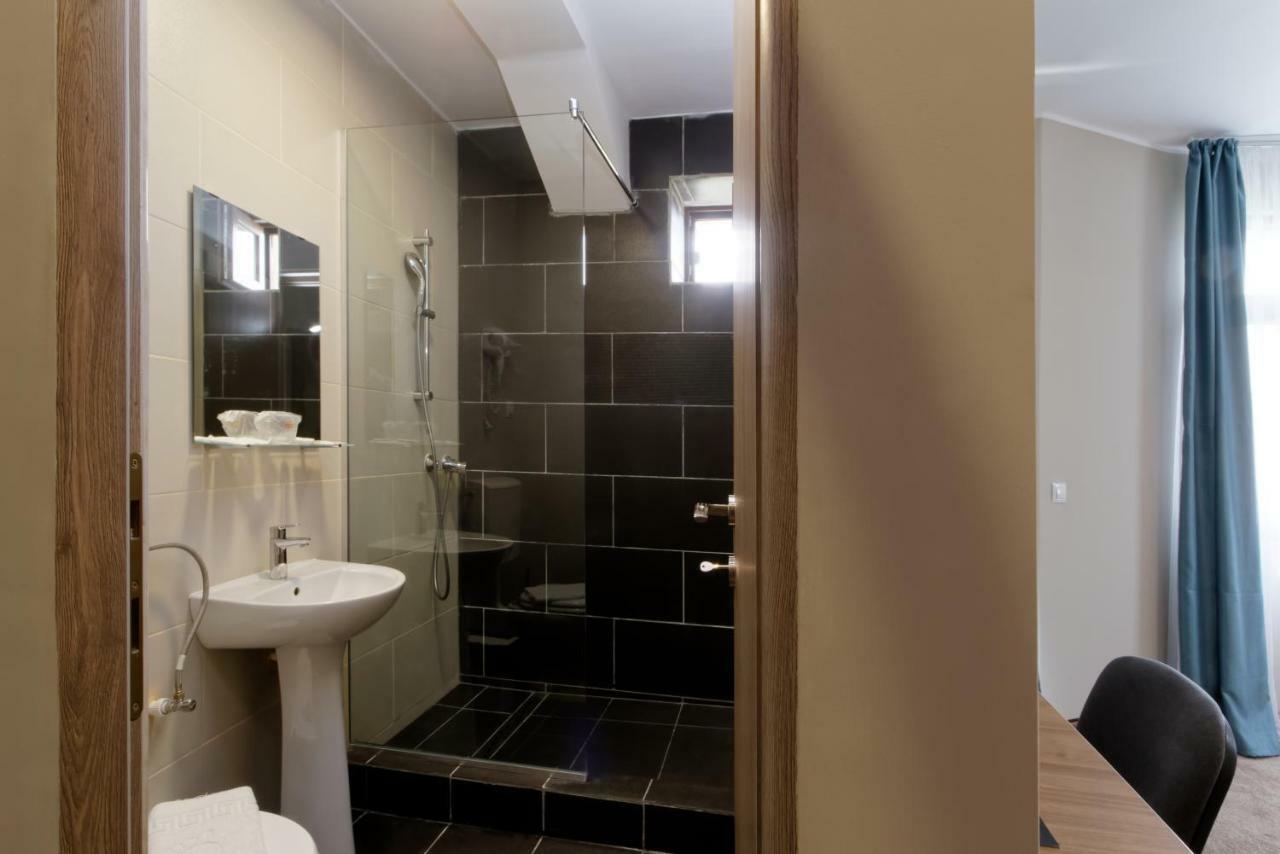 Hotel Bordeaux Galaţi Exteriér fotografie